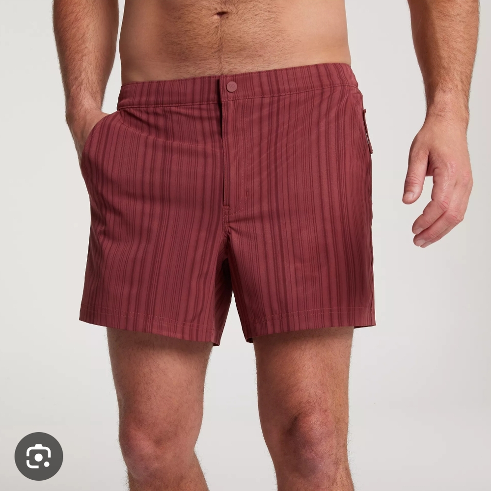 VRST Men's Striped 5" Resort Hybrid Shorts NWOT